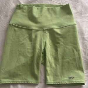ALO Yoga High-Waist Bike Shorts in Lime